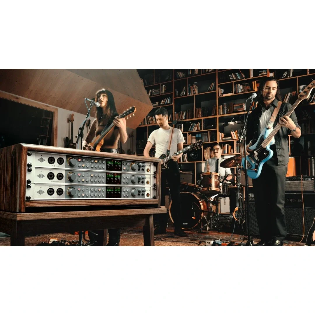 Universal Audio Volt 876 USB Kayıt Stüdyosu, 8 Mikrofon Preamp Ses Kartı