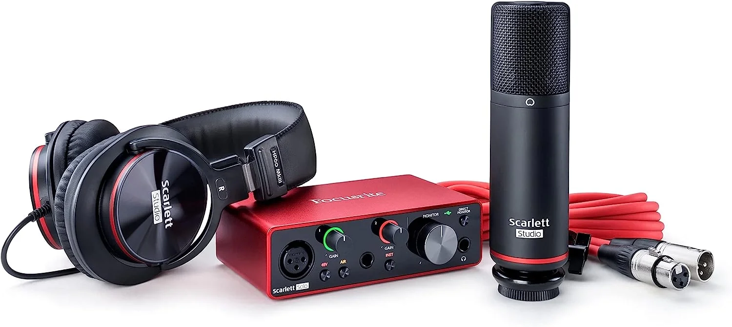 Focusrite Scarlett Solo Studio GEN3 Stüdyo Ses Kayıt SETİ, Ses Kartı + Mikrofon + Kulaklık + Kablo