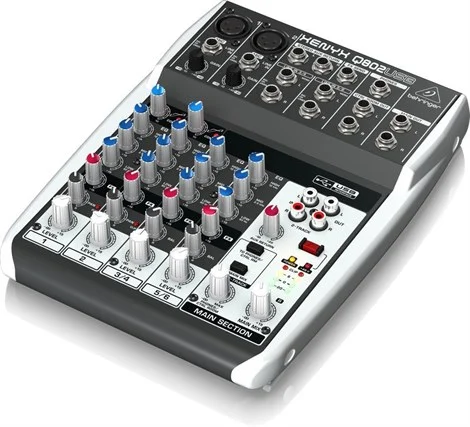 Behringer Q802USB  4-kanal analog Mikser