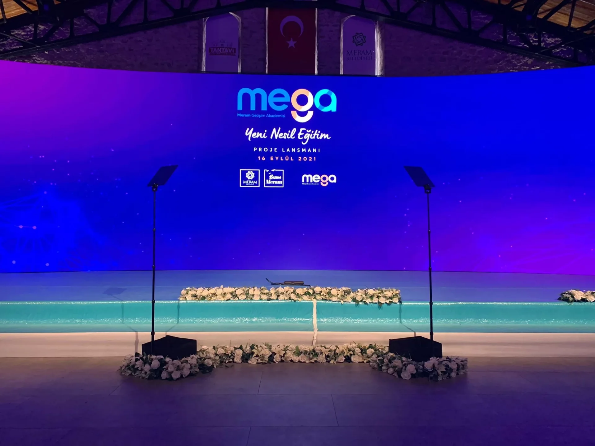 Fortinge PROC15-D-HB Çift 15" Konferans Prompter - Çiftli Set, Parlaklık 1000 cd/m²