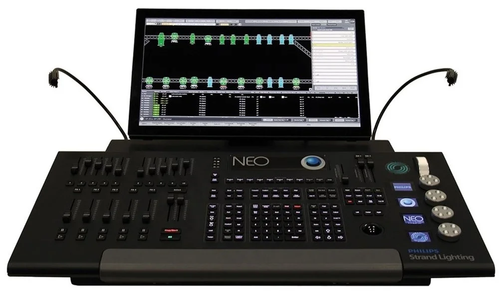 STRAND NEO-2048 Işık Kontrol Masası, 2048-kanal