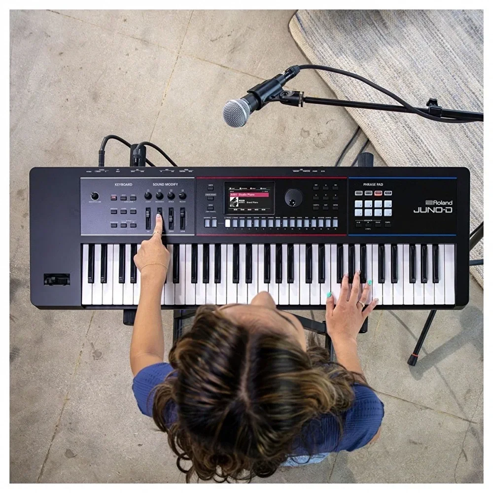 ROLAND JUNO-D6 61 Tuş Synthesizer